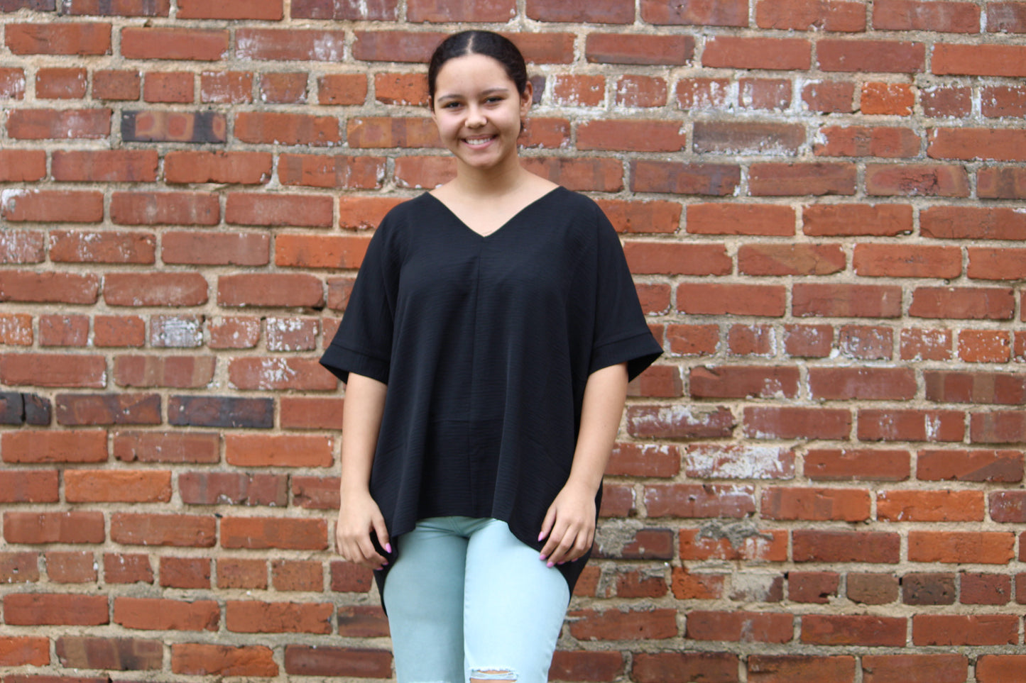 Lennon V-Neck Tee