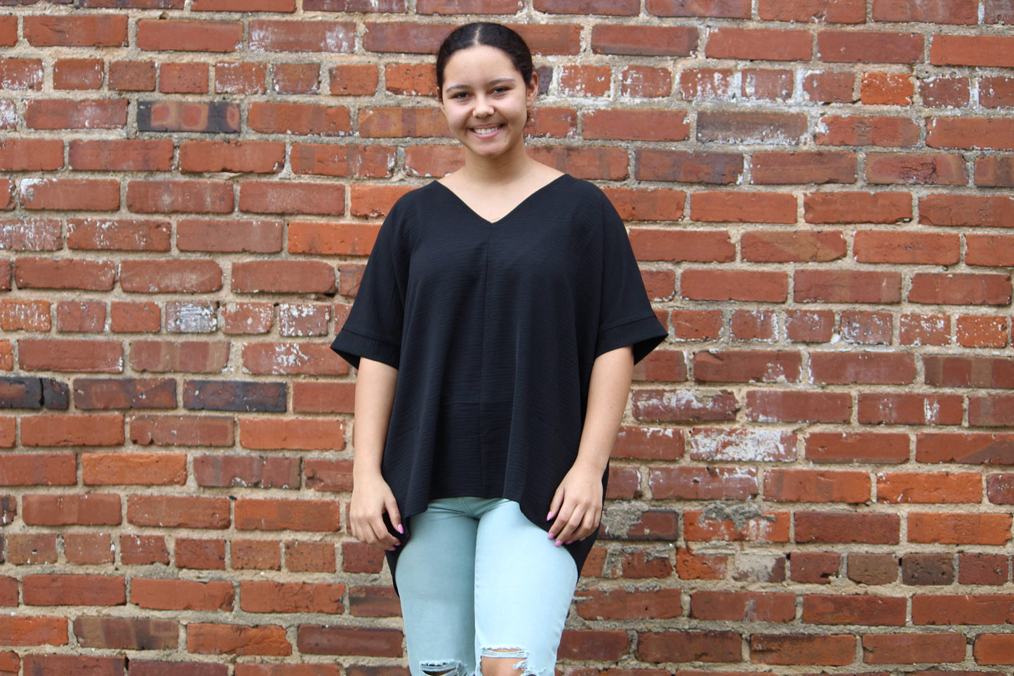 Lennon V-Neck Tee