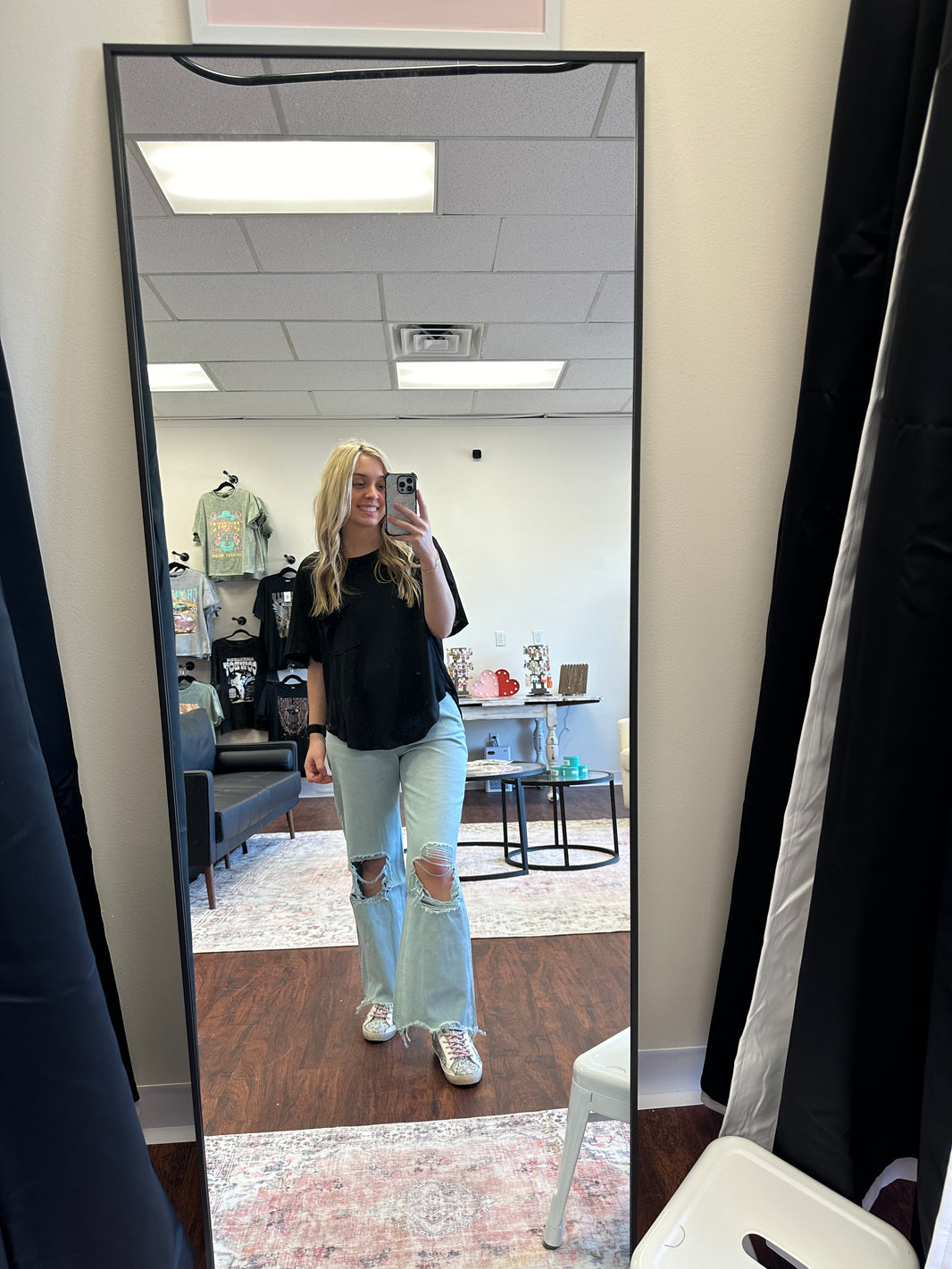 The pink door boutique